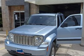 Vehiculo Jeep Cherokee Color Azul