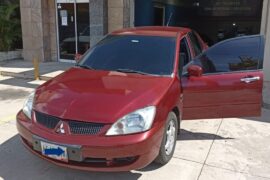 Vehiculo Mitsubishi Lancer CVT 1.6 Color Rojo